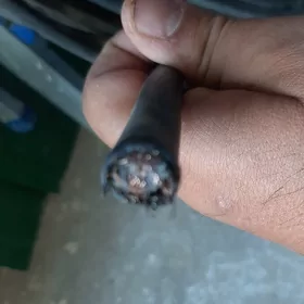 Kabel telefonnyý