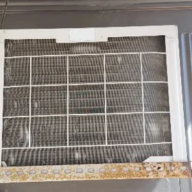 Konsoner Midea