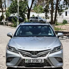 Toyota Camry 2018