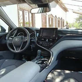 Toyota Camry 2021