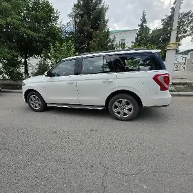 Ford Expedition 2020
