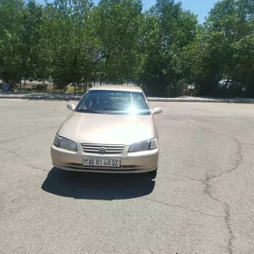 Toyota Camry 1999
