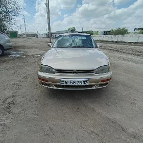 Toyota Camry 1992
