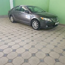 Toyota Camry 2010