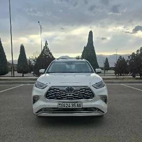 Toyota Highlander Hybrid 2021