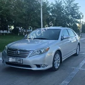 Toyota Avalon 2011