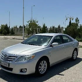Toyota Camry 2011