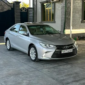 Toyota Camry 2017