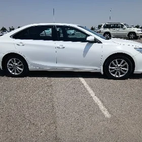 Toyota Camry 2017