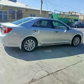Toyota Camry 2012