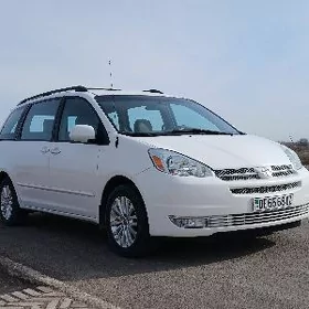Toyota Sienna 2005