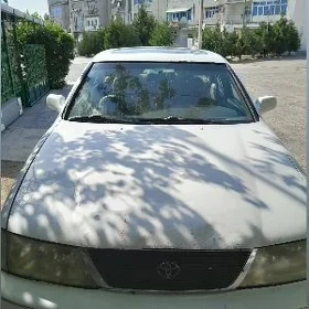 Toyota Avalon 1999