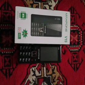 MAXFONE V19