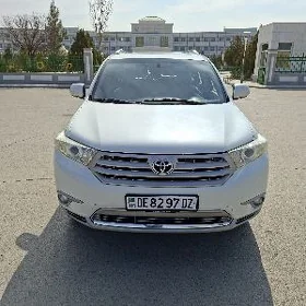 Toyota Highlander 2011