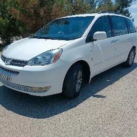 Toyota Sienna 2005