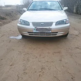 Toyota Camry 1997