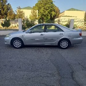 Toyota Camry 2005