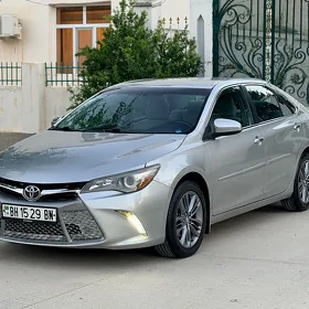 Toyota Camry 2015