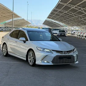 Toyota Camry 2023
