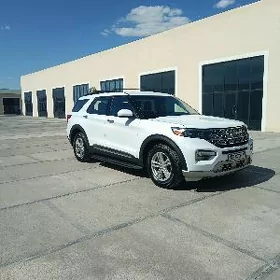 Ford Explorer 2021