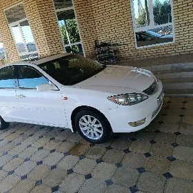 Toyota Camry 2004