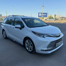 Toyota Sienna 2023