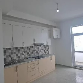 Arenda mir 8 8etaz 2komnat