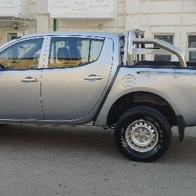 Mitsubishi L200 2008