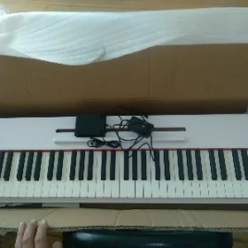 elektro pianino. пианино
