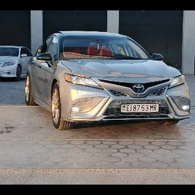 Toyota Camry 2023