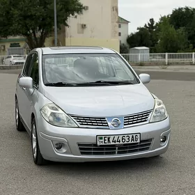 Nissan Versa 2010