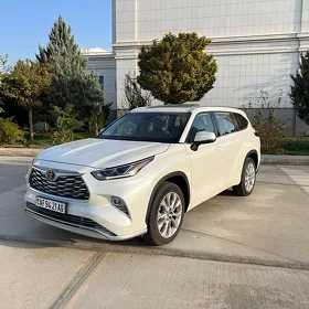 Toyota Highlander 2020