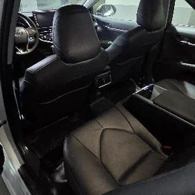 Toyota Camry 2023