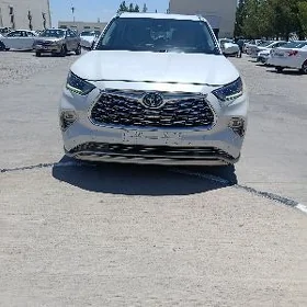 Toyota Highlander 2020