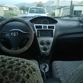 Toyota Yaris 2006