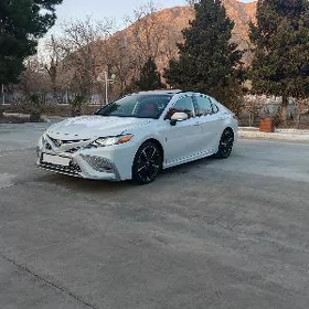 Toyota Camry 2020