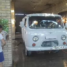 UAZ 2206 2000
