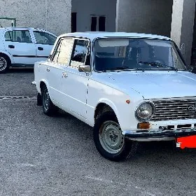 Lada 2104 1982