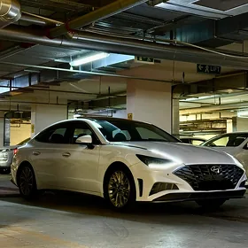 Hyundai Sonata 2021