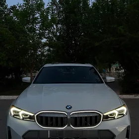 BMW 330 2023