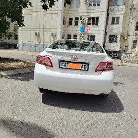 Toyota Camry 2011