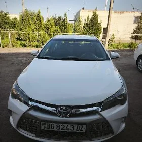 Toyota Camry 2015