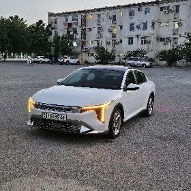 Kia K4 2025