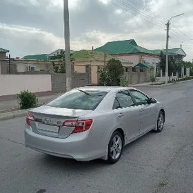 Toyota Camry 2013
