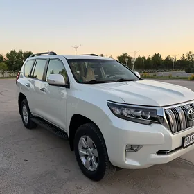 Toyota Land Cruiser Prado 2023