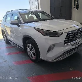 Toyota Highlander 2022