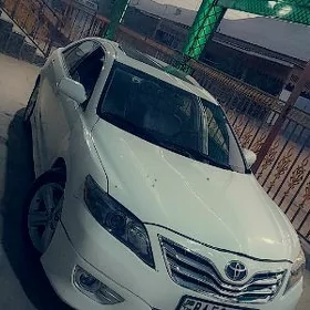 Toyota Camry 2010