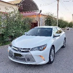 Toyota Camry 2016