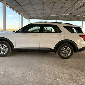 Ford Explorer 2022