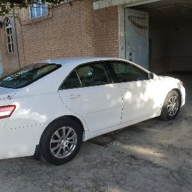 Toyota Camry 2010
